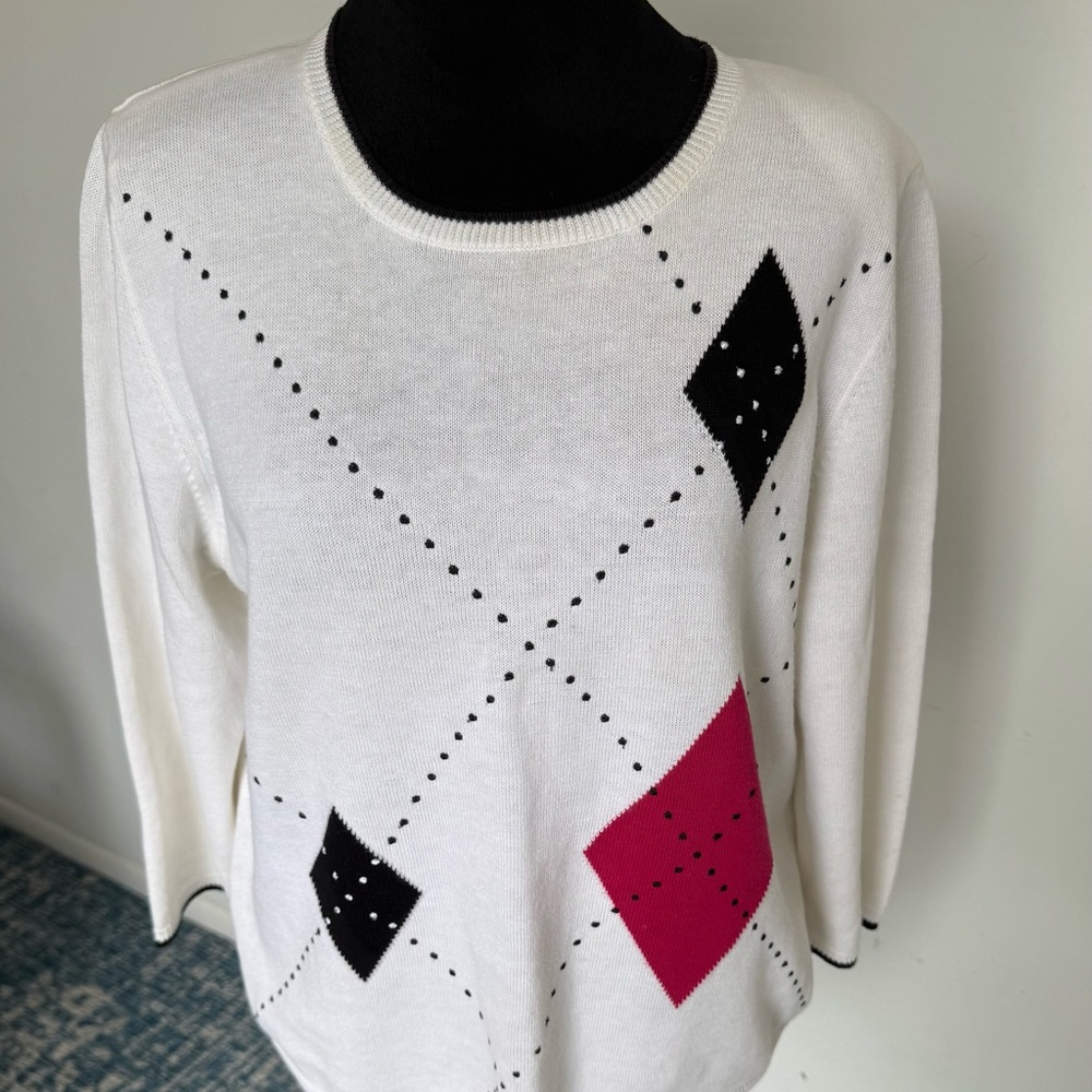Women's White and Pink Argyle Sweater#841